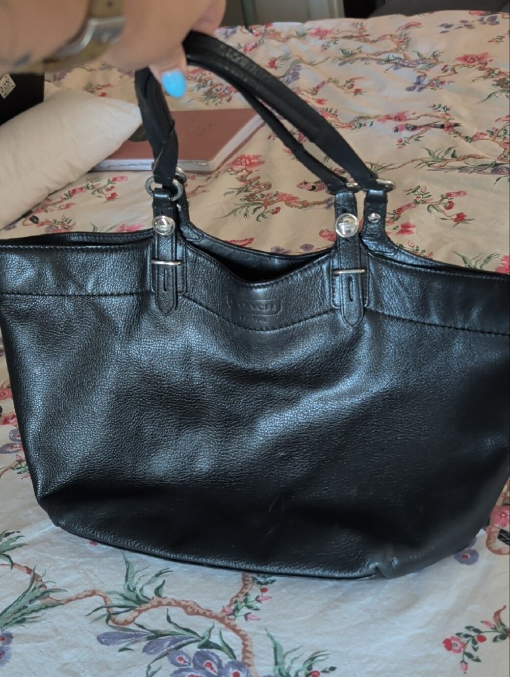 Coach Classic Black Leather Tote Bag - Timeless Everyday Carry